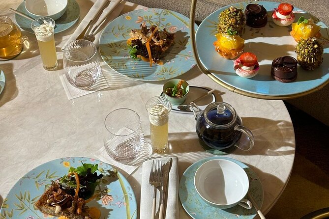 Dining Experience at iconic Emirates Palace Abu Dhabi - Vendome buffet: impressive setting, mixed value
