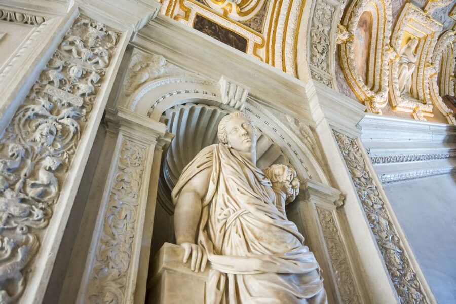 Doge's Palace Skip-the-Line Guided Tour - Courtyards, capitals, and the Giants’ Staircase