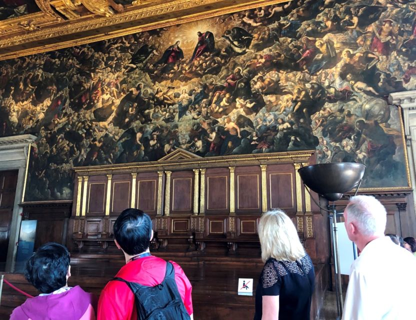 Doge's Palace Skip-the-Line Guided Tour - Crossing the Bridge of Sighs