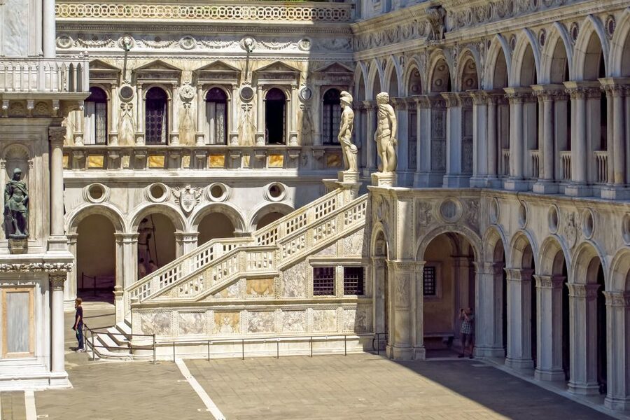 Doge's Palace Skip-the-Line Guided Tour - Adding the Correr Museum
