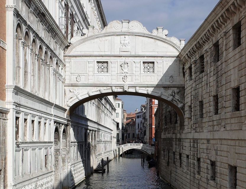 Doge's Palace Skip-the-Line Guided Tour - What the tour does well