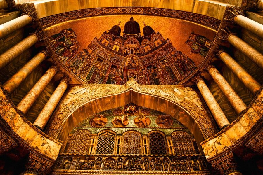 Doge’s Palace & St. Mark’s Basilica Tickets + Tour Options - The terrace upgrade: a closer look at the square