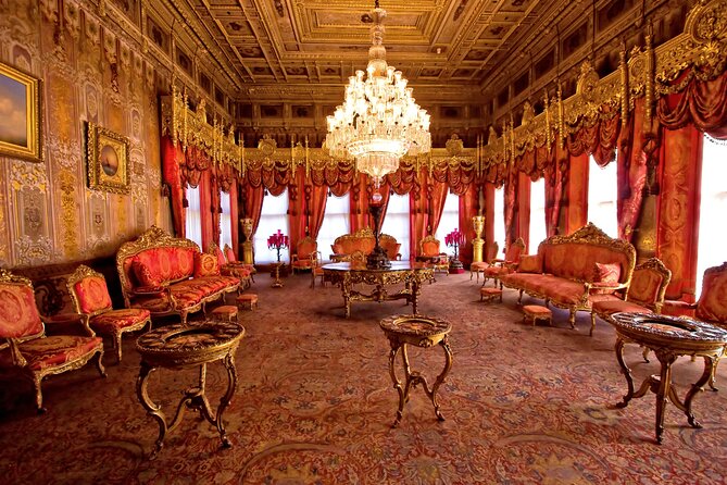 Dolmabahce Palace Skip the Ticket Line Entry with Audio Guide - Why the English audio guide matters