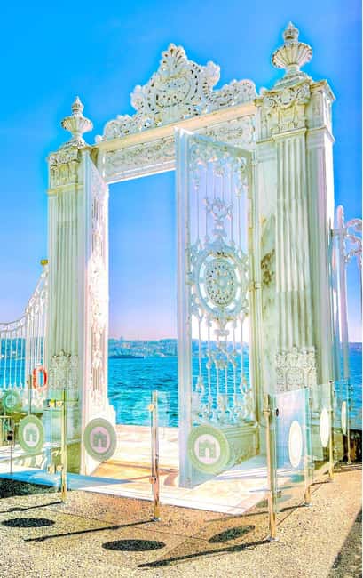 Dolmabahce Palace Ticket & Bosphorus Boat Tour Experience - Entering Dolmabahce Palace beside the Bosphorus