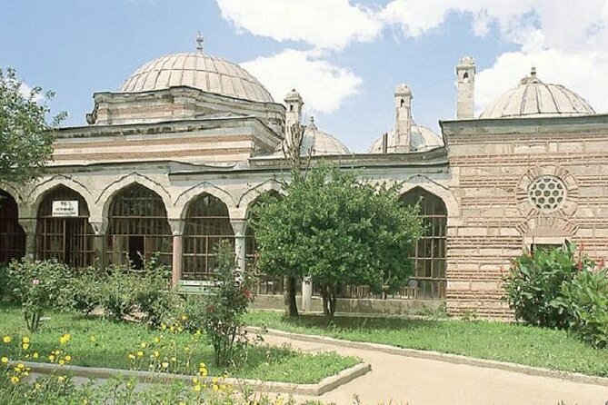 Dolmabahce Palace & Uskudar(Asian Side) Afternoon Tour - Atatürk’s room and the palace’s modern chapter