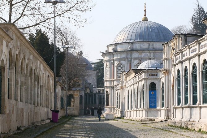 Dolmabahce Palace & Uskudar(Asian Side) Afternoon Tour - Is $276.57 a fair price?