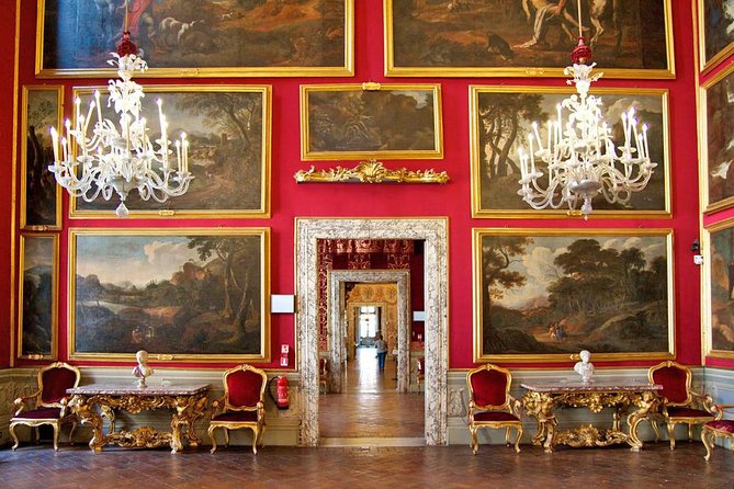 Doria Pamphilj Palace Gallery and Museum Private Tour with Local Guide - What a private guide adds to the visit