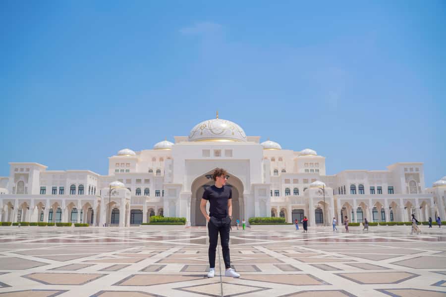 Dubai: Abu Dhabi Grand Mosque, Palace, and Heritage Village - Why this Abu Dhabi day trip works