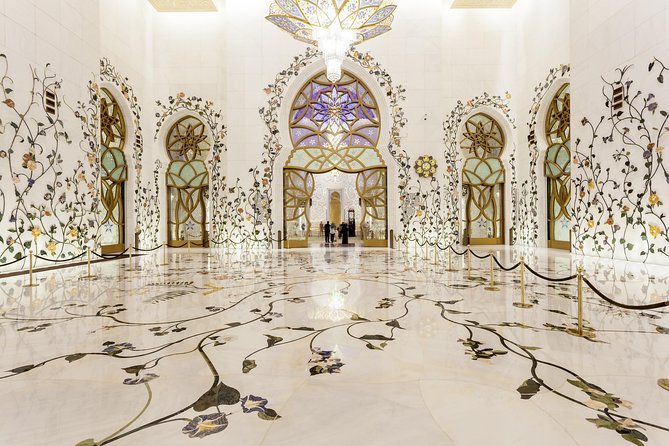 Dubai To Abu Dhabi: Grand Mosque, Royal Palace & Etihad Towers - Louvre Abu Dhabi: a brief architectural pause