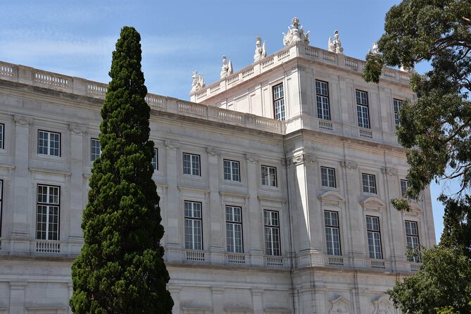 E Ticket to National Palace of Ajuda with Lisbon Audio Tour - How the Lisbon audio tour fits in