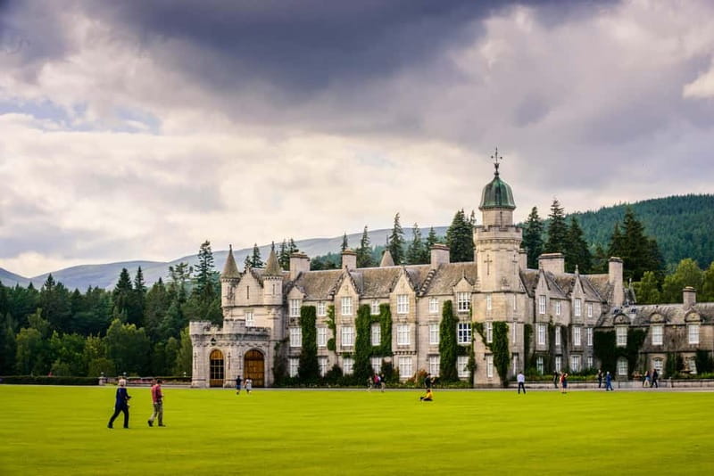 Edinburgh: Balmoral Castle and Scone Palace Royal Tour - Glenshee and the Highland road