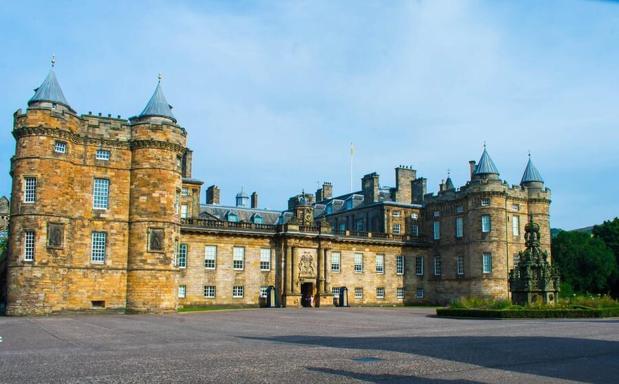 Edinburgh: Harry Potter Tour & Palace of Holyrood Entry - Is $78 a fair price?