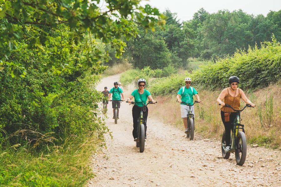 Electric scooter getaway and tasting at Château de Chamirey - Why the scooter ride changes the Burgundy experience