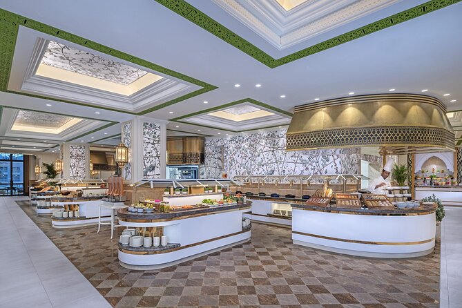 Emirates Palace Dining Experience Abu Dhabi - Pickup, meeting point, and group size