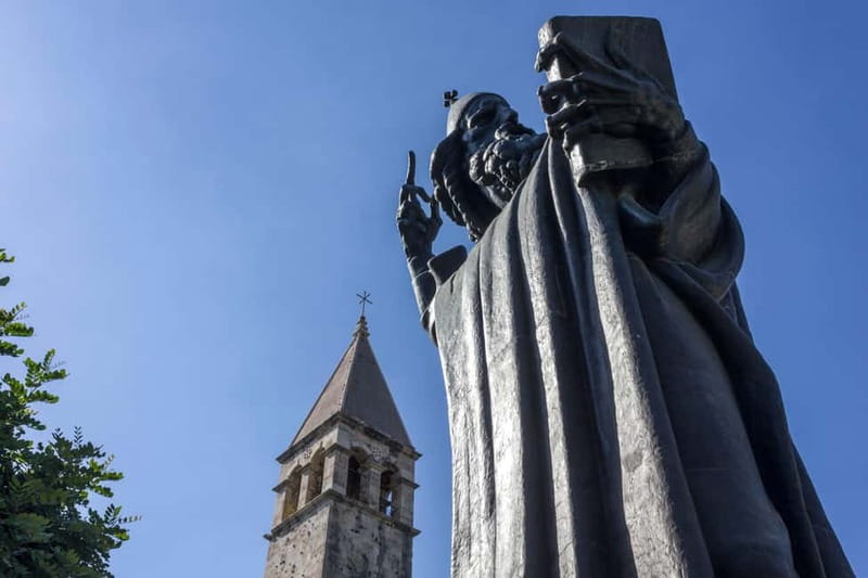 Essential Diocletian's Palace Tour for First-Time Visitors - People’s Square and the changing city