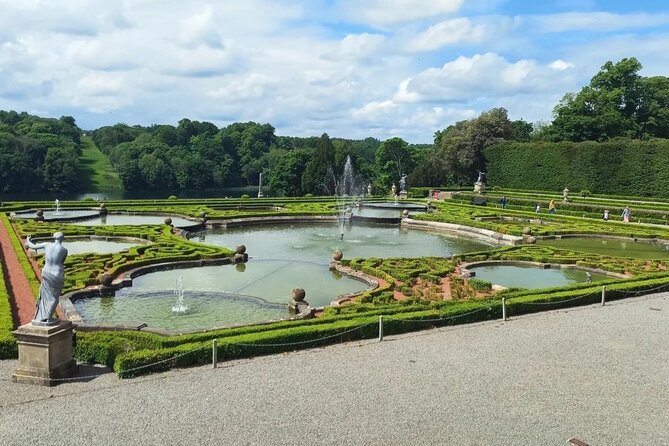 Exclusive Blenheim Palace &Cotswolds Private Day Tour from London - Bibury and the honey-colored cottages