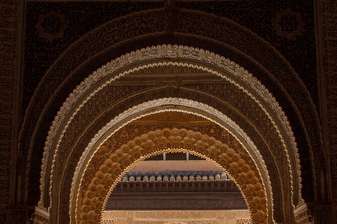 Exclusive Private Alhambra Tour with a Historian - Who should book this Alhambra experience
