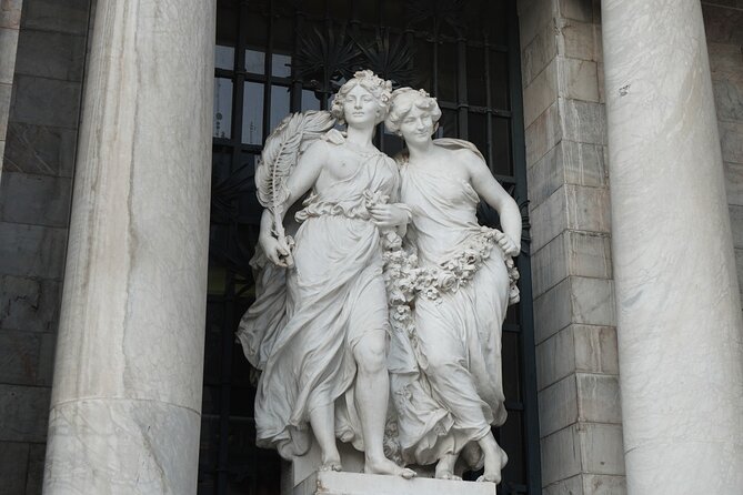 EXCLUSIVE TOUR to Palacio de Bellas Artes - small groups - Reading the Art Deco interior