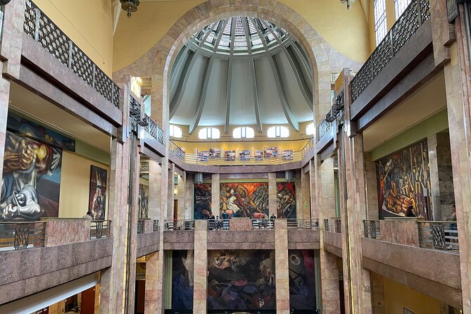 EXCLUSIVE TOUR to Palacio de Bellas Artes - small groups - Is $65.72 a fair price?