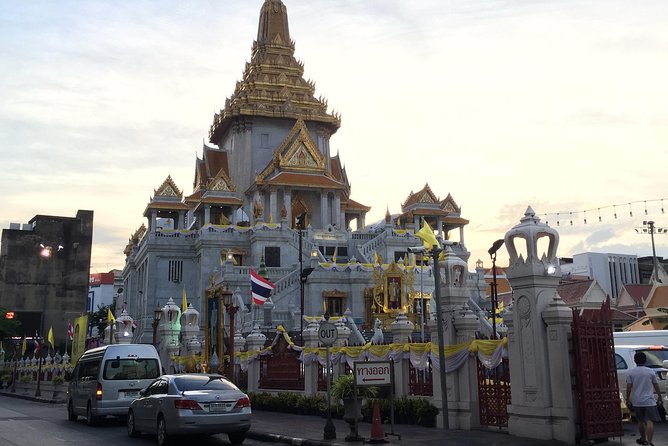 Excursion Royal Palace and temples of Bangkok - What the small group and transport add