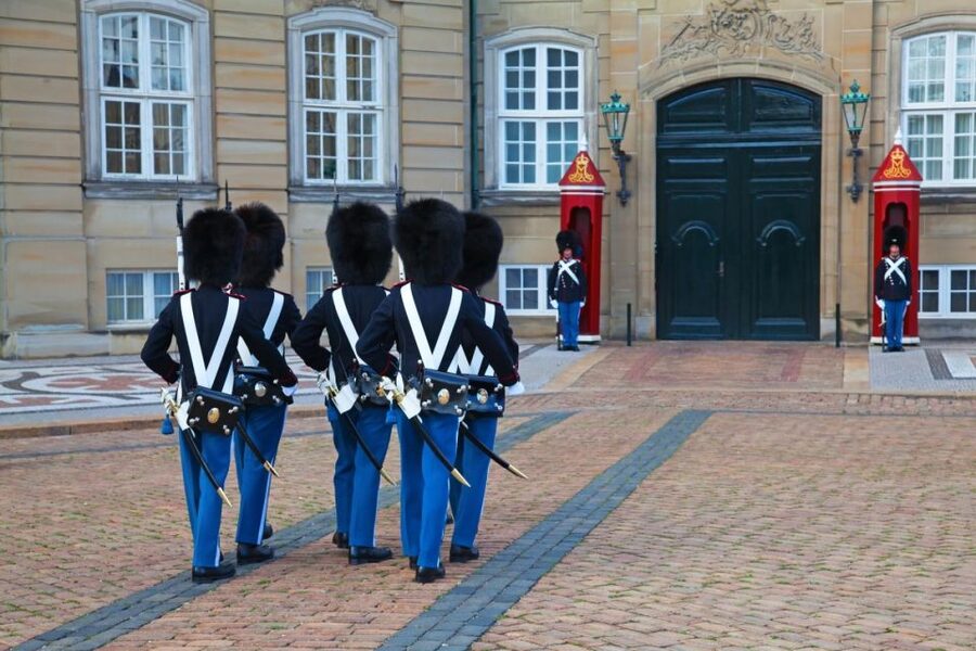 Fast-Track Amalienborg Palace Museum Copenhagen Private Tour - The Royal Guards and the noon ceremony