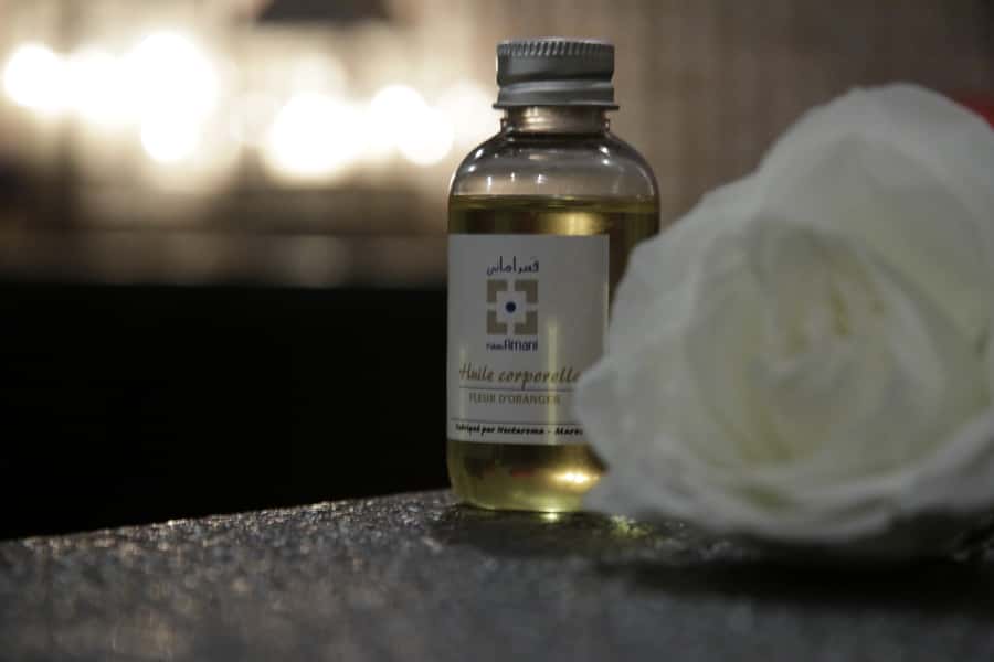 Fes: Traditional Hammam Massage in a Luxury Palace - Service, languages, and the private-group format