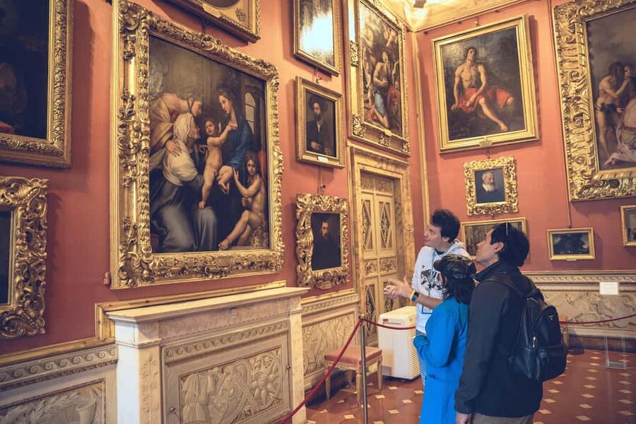 Florence: Palatina Gallery and Pitti Palace Guided Tour - Languages, access, and what to carry