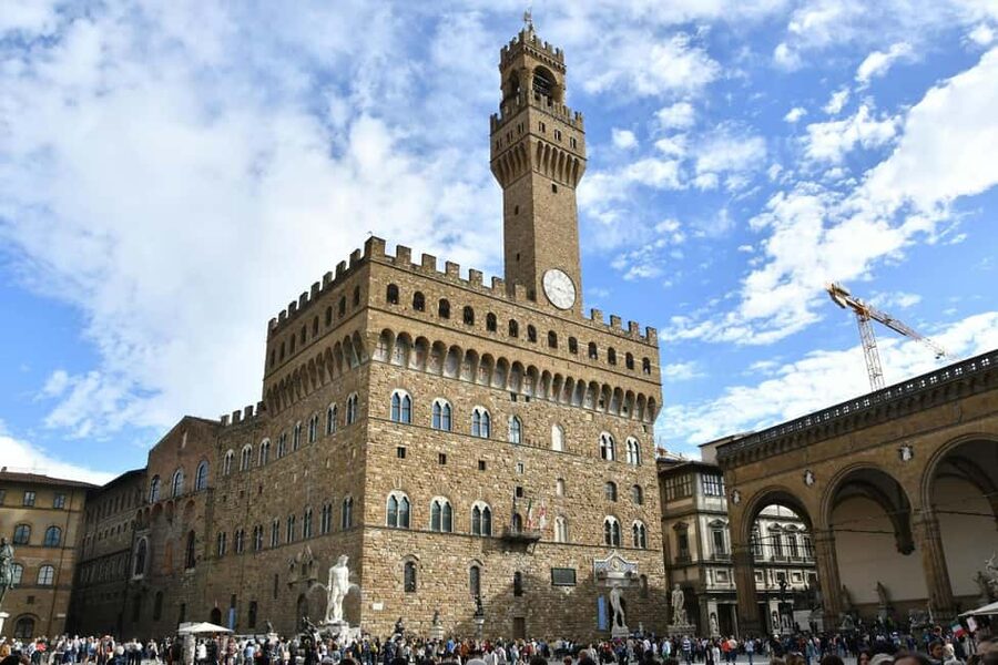 Florence: Palazzo Vecchio Entry Ticket with Audio Guide - What one hour really allows