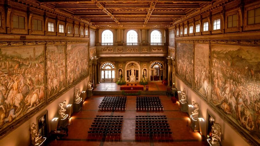 Florence:Palazzo Vecchio Skip-the-line Ticket & Audio Guide - Michelozzo’s courtyard sets the tone