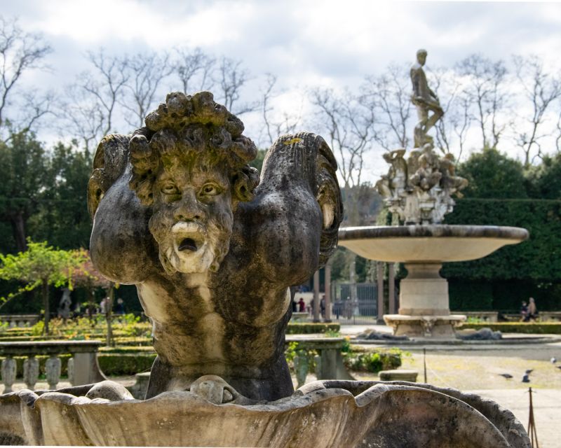 Florence: Pitti Palace and Boboli Gardens Walking Tour - Florence landmarks before and around the palace