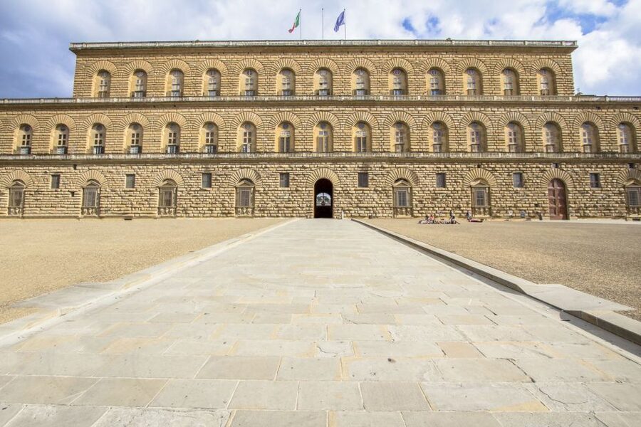 Florence: Pitti Palace Entry Ticket and Guided Walking Tour - Meeting at Piazza de’ Pitti