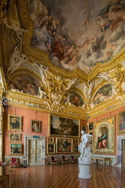 Florence: Pitti Palace Guided Tour With Entry Tickets - Medici stories add meaning to the rooms
