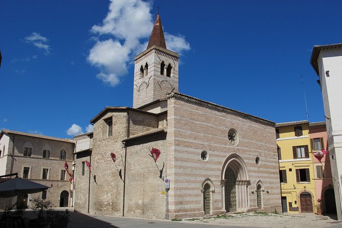 Foligno and the frescoes of Palazzo Trinci, a masterpiece of the Middle Ages – Private Tour - What the Italian praise tells you about the palace