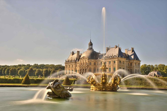 Fontainebleau and Vaux le Vicomte Chateaux Day Trip from Paris - The gardens are half the reason to visit