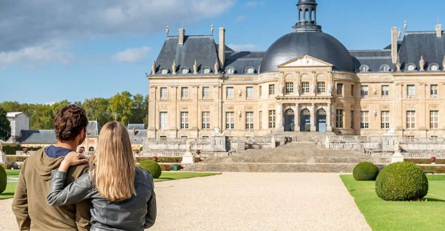 Fontainebleau & Vaux-le-Vicomte Châteaux Day Tour from Paris - Why these two châteaux work well together