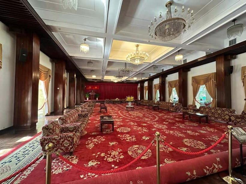Free E-Sim War Remnants Museum & Independence Palace Tour - Private or small group: which is better?