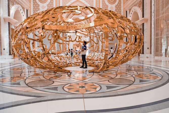 From Abu Dhabi: Sheikh Zayed Mosque, Royal Palace & Etihad Tower - Guides make the difference