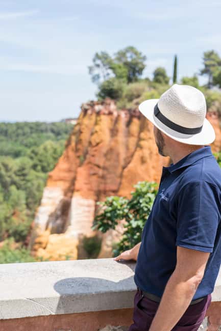 From Avignon: Luberon and Chateauneuf-du-Pape Full-Day Tour - Fontaine de Vaucluse and the Sorgue’s source