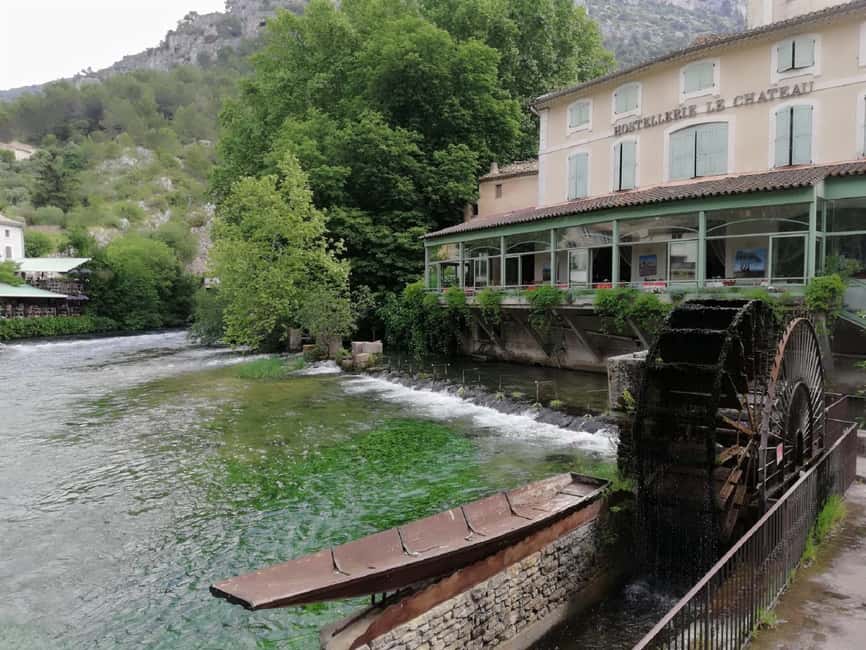From Avignon: Luberon and Chateauneuf-du-Pape Full-Day Tour - Small-group transport from central Avignon