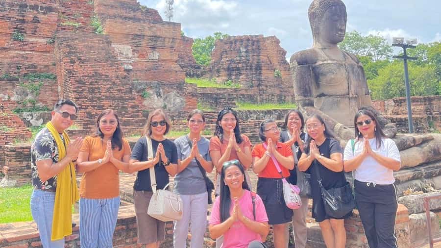 From Bangkok: Ayutthaya Temples Tour with Bang Pa-In Palace - Wat Chaiwatthanaram before the ride back