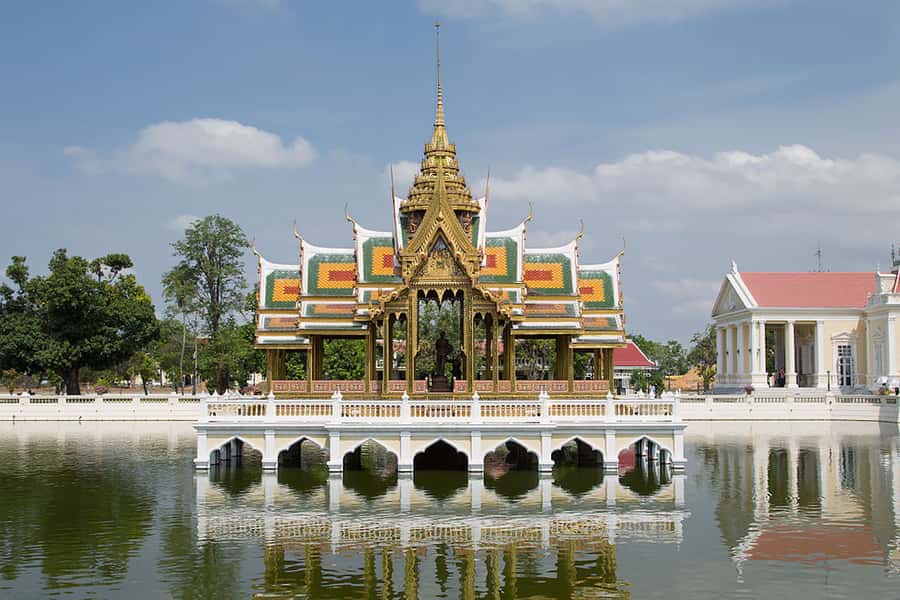 From Bangkok: Bang Pa-In Palace & Ayutthaya Private Trip - Bang Pa-In Summer Palace and its royal setting