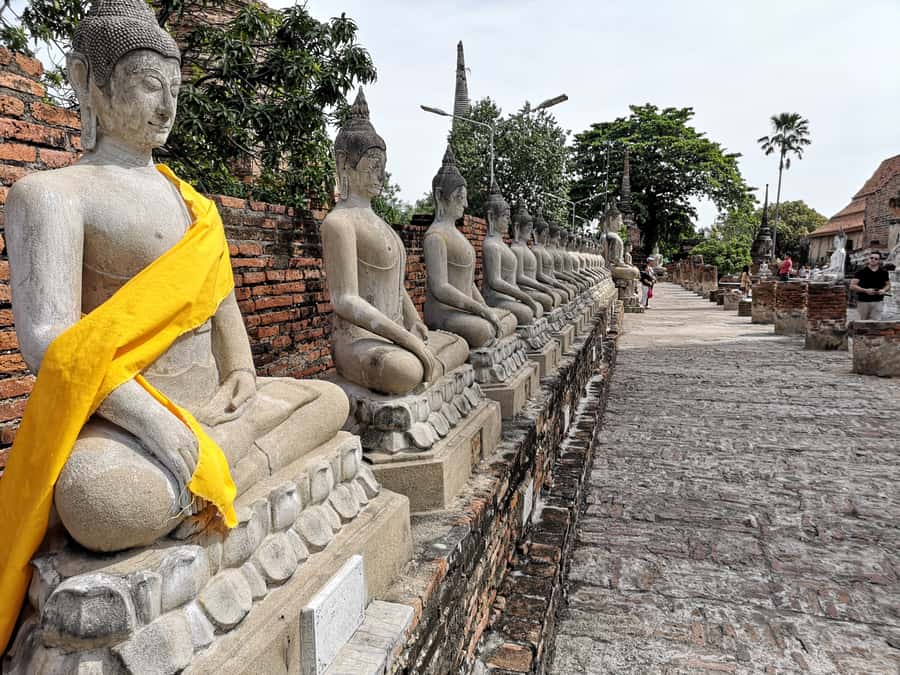From Bangkok: Private Tour to Ayutthaya & Summer Palace - Viharn Phra Mongkol Bopit and a huge bronze Buddha