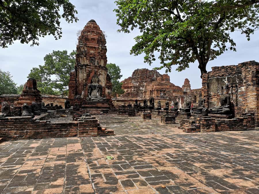 From Bangkok: Private Tour to Ayutthaya & Summer Palace - The reclining Buddha at Wat Lokayasutharam