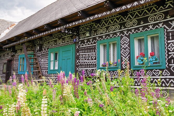 From Bratislava: Čičmany, Bojnice Palace & High Tatras Day Tour - A big Slovakian road trip from Bratislava