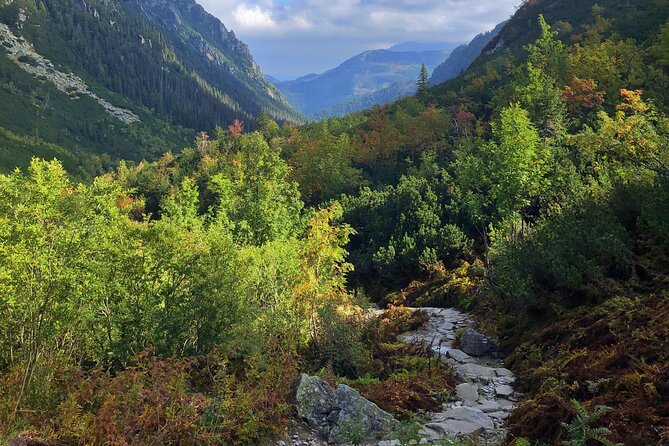 From Bratislava: Čičmany, Bojnice Palace & High Tatras Day Tour - Štrbské Pleso and the High Tatras finish