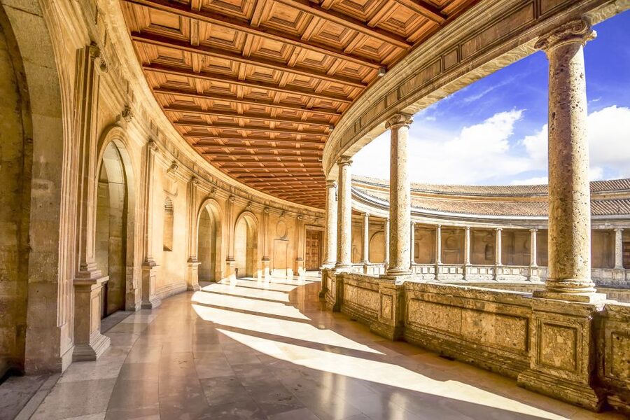 From Costa del Sol: Granada, Alhambra + Nasrid Palaces Tour - Practical ways to make the day easier