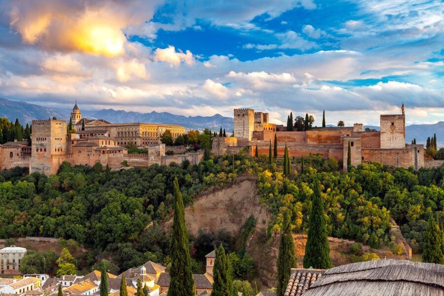 From Costa del Sol: Granada, Alhambra + Nasrid Palaces Tour - Why the Alhambra is worth the long ride