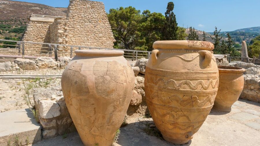 From Heraklion: Historical Center City Tour & Knossos Palace - Knossos Palace, where myth meets archaeology