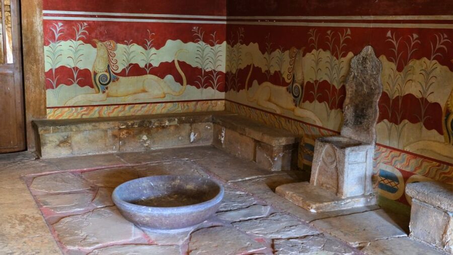 From Heraklion: Historical Center City Tour & Knossos Palace - The Archaeological Museum, the best optional upgrade