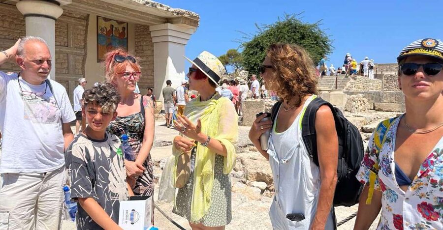 From Heraklion: Knossos Palace Entry Ticket and Private Tour - Key points to know before booking